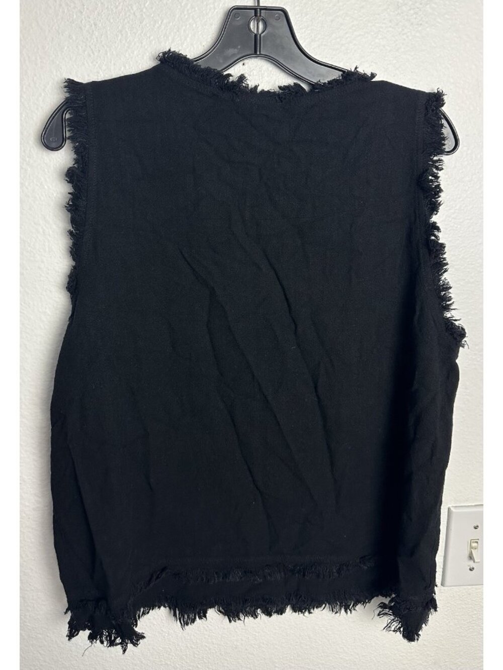 NWT La Miel Womens Size L Black Linen Blend Raw Edge Frayed Fringe V-Neck Tank - Picture 9 of 9